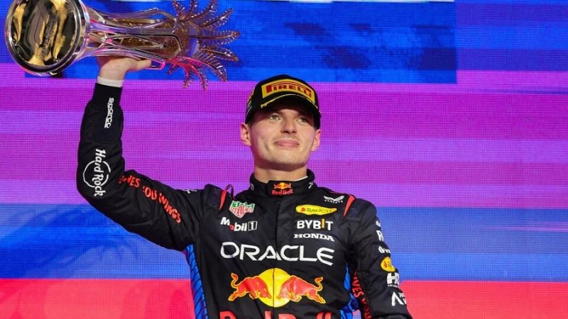 Max Verstappen continuó su racha en Arabia