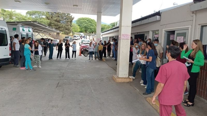 Paro total en el Hospital San Juan Bautista