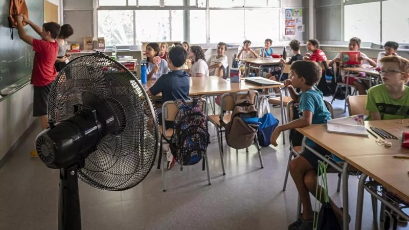 Padres de alumnos temen por la ola de calor