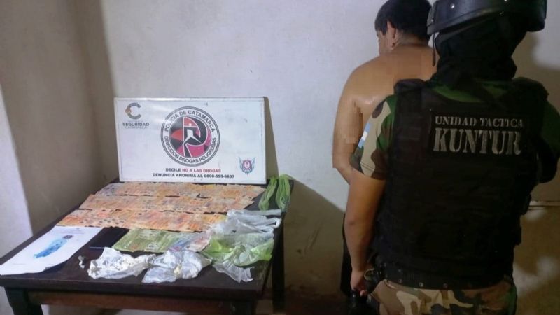 Dos personas detenidas por drogas