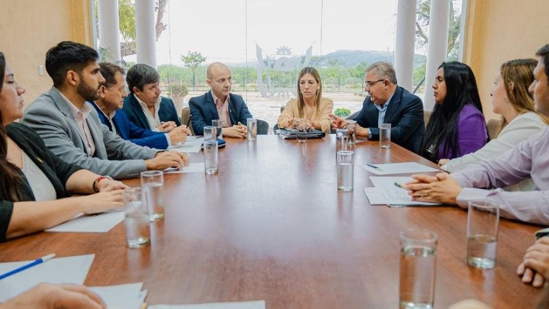 Jalil se reunió con los presidentes de Bloques de la Cámara de Diputados