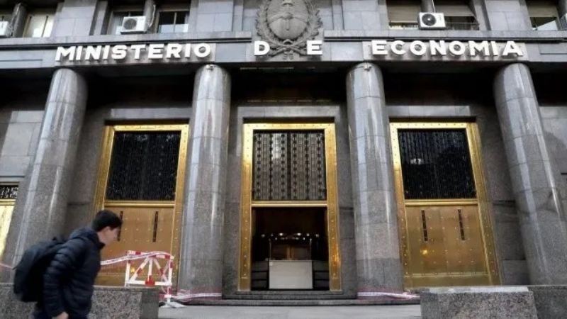 El Gobierno llegó al superávit fiscal por segundo mes consecutivo