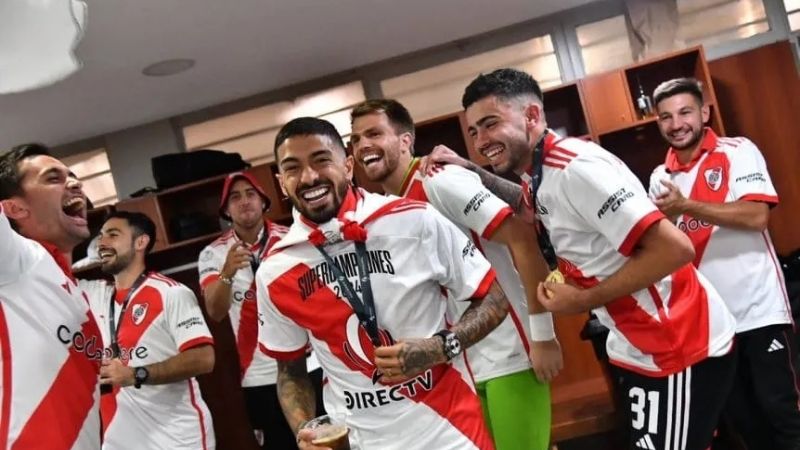 River festejó la Supercopa con cumbia y fernet