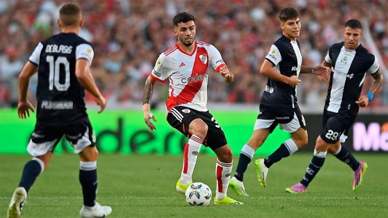 River siguió de fiesta ante Gimnasia: 3 a 1