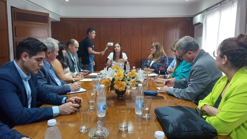 “Observamos caídas de ingresos que nos obligan a priorizar salarios y servicios esenciales”