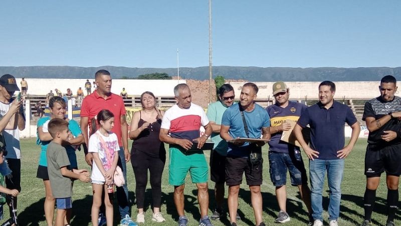 Homenaje a dirigentes con los torneos de Las Chacras