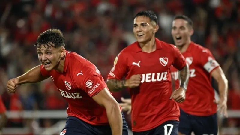 El “Diablo” fue más “bicho”, y lidera la Zona A