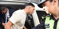 Ariel Osorio, el promisorio juvenil velezano, al llegar el lunes a los Tribunaes de Tucumán.