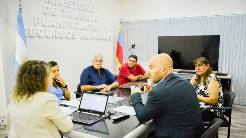 El Gobierno acordó con Salud un aumento del 30%