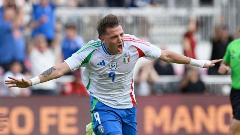 Italia, con su goleador Retegui, ante Ecuador