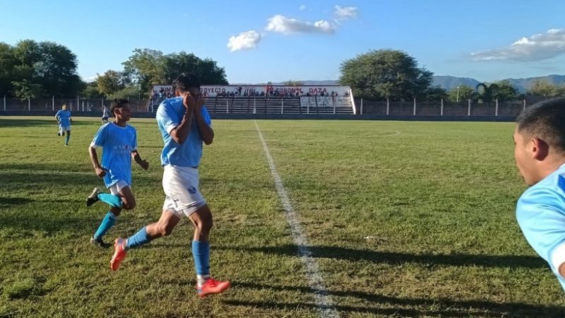 “Auténtica” caída de “Defe” y triunfo “bandeño”