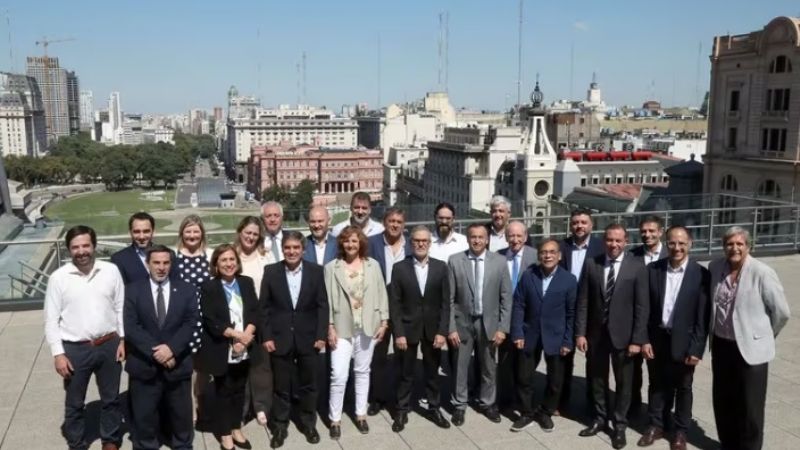 Con el dengue como eje principal, se reunieron los ministros de Salud del país