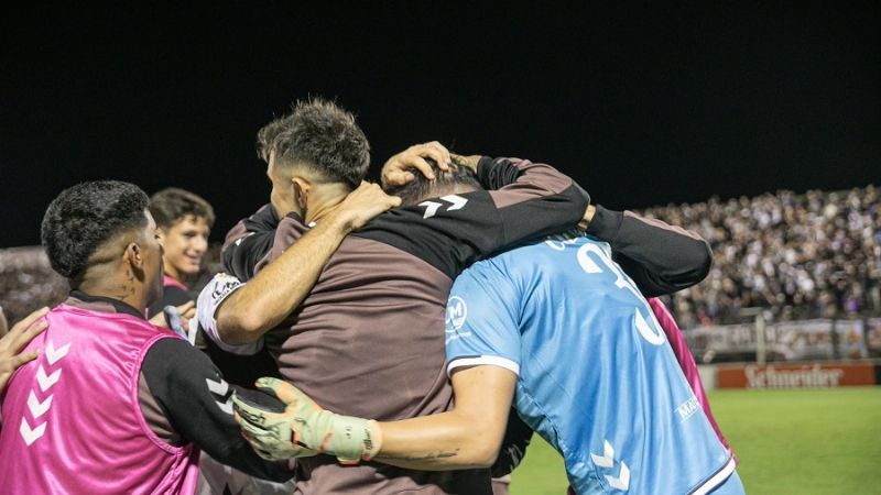 Platense eliminó en los penales a Olimpo (BB)