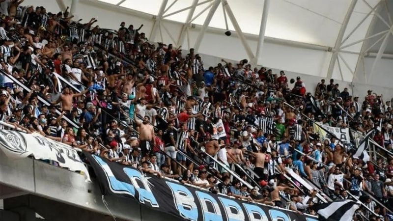 Hinchas de Racing podrán estar en Santiago