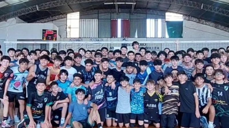 Gran convocatoria en selectivo masculino de vóley
