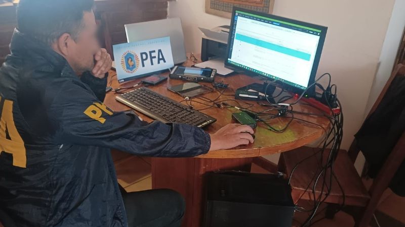 Detuvieron a un argentino que distribuía pornografía infantil