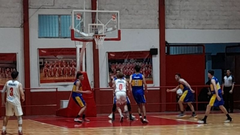 Red Star le ganó de visitante a Rioja Juniors y crece en la tabla