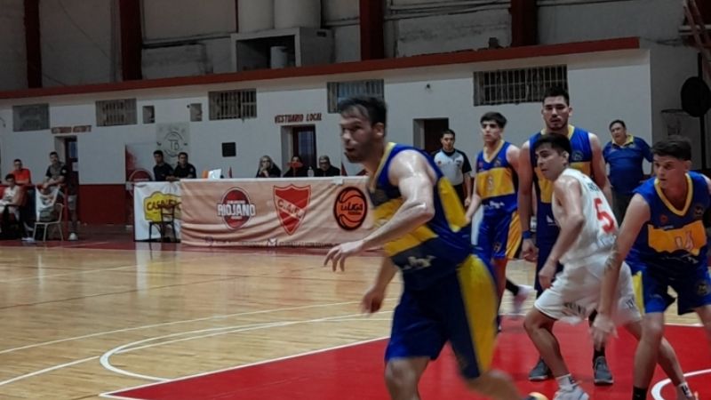 Red Star le ganó de visitante a Rioja Juniors y crece en la tabla