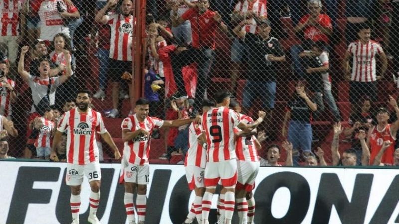 Instituto le ganó a Huracán y lidera la Zona A