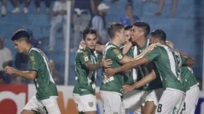 River ganó con 2 goles de Borja y Banfield goleó a Atlético