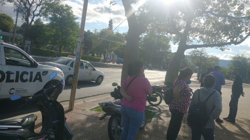Vecinos de Valle Chico reclaman al IPV frente al CAPE