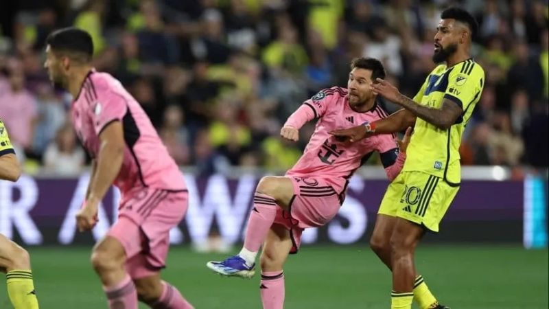 Inter Miami empató con goles de Messi y Suárez