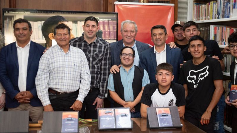 Una nueva serie de artistas de toda la provincia recibieron su primer trabajo discográfico