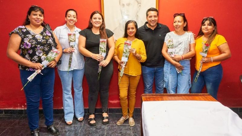 EL CD de Valle Viejo agasajó a las mujeres