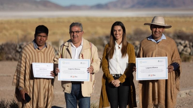 Apoyo a Laguna Blanca como “mejor pueblo turístico del mundo”