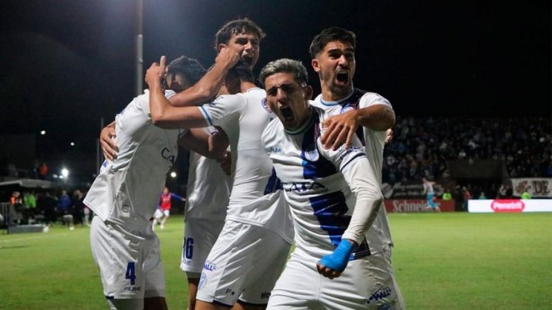Godoy Cruz, primer clasificado a los 4tos. de final
