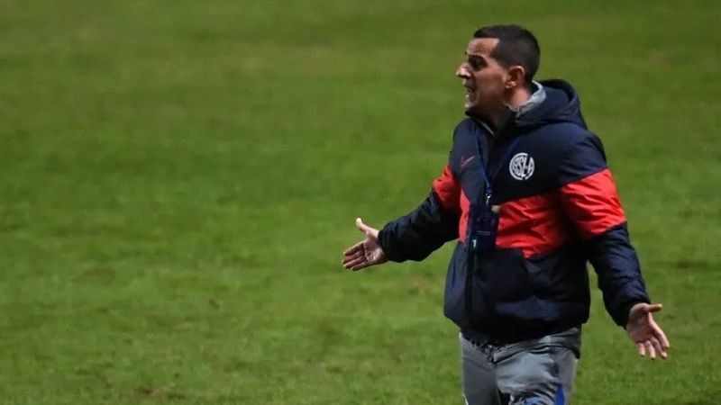 San Lorenzo echó a Insua y la gente pide por Zubeldía u Holan