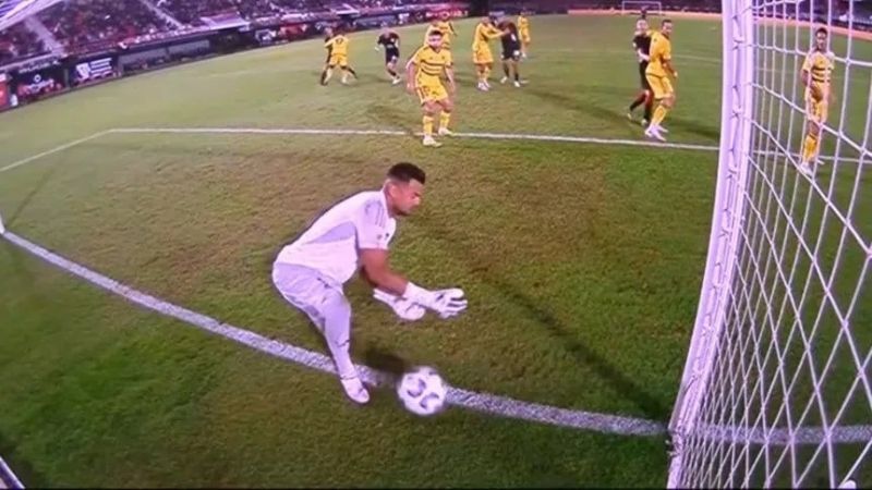 El gol de Estudiantes fue un blooper de “Chiquito”