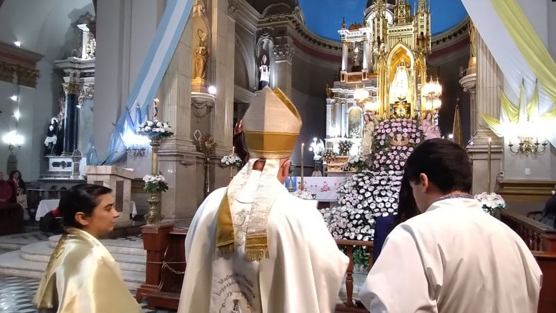 Con la Solemne Procesión culminan las  fiestas en honor de Nuestra Madre del Valle