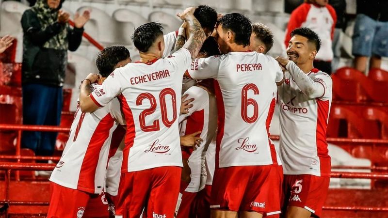 Huracán aplastó al “Decano” y Unión hundió a Tigre