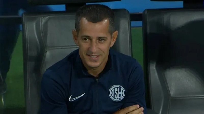 "La ilusión de dirigir a San Lorenzo siempre está"