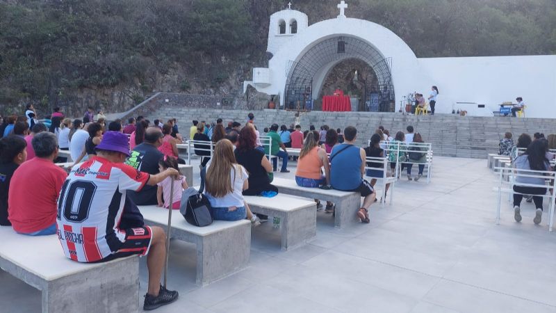 Celebración del Día de la Madre en el Santuario de la Gruta de la Virgen del Valle