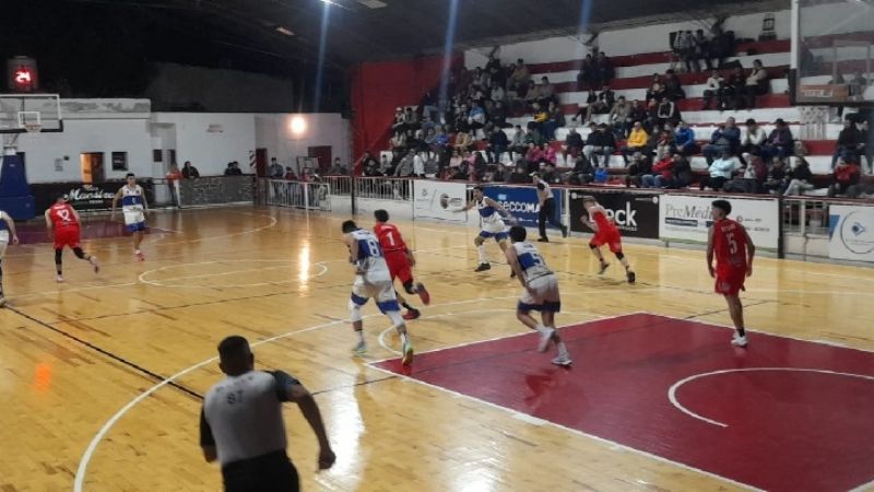 Red Star venció a Rioja Jrs. y no se baja de la pelea