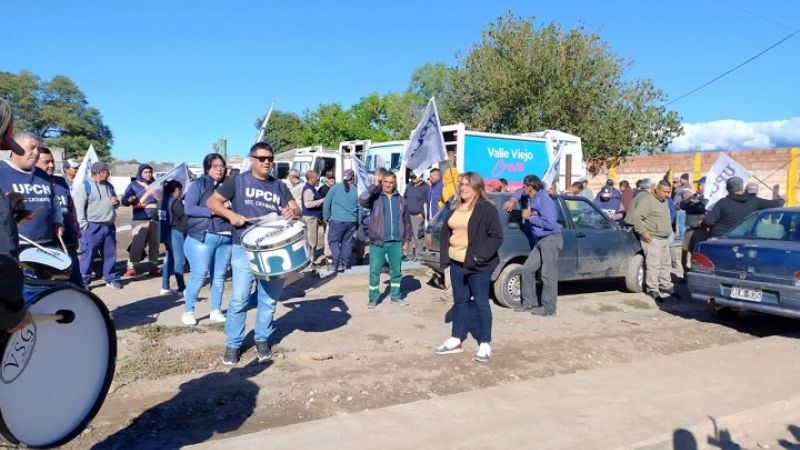 Municipales de Valle Viejo se movilizaron