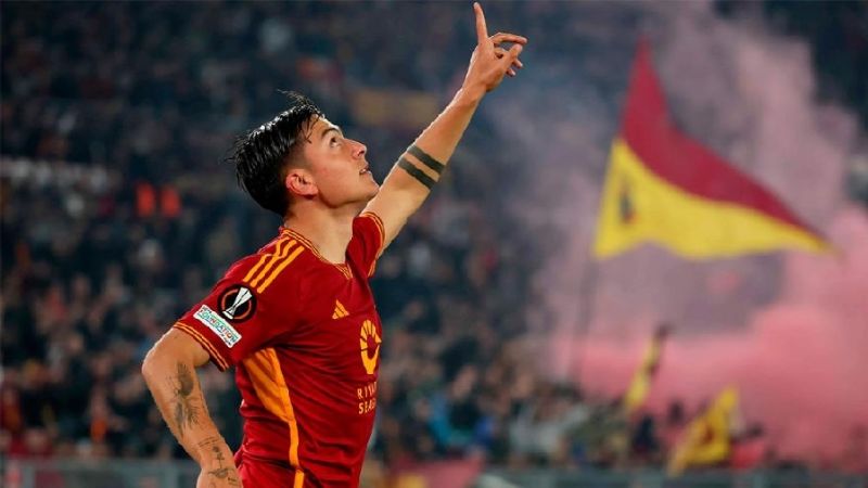 Un golazo de Dybala metió a la Roma en “semis”