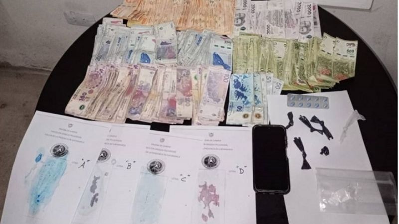 Un hombre y una mujer detenidos con marihuana y cocaína