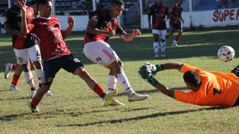 El Auténtico no afloja y se le viene “La Villa”, que goleó al “Rojo”