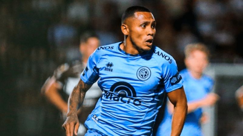 Belgrano, en Bolivia, frente a Real Tomayapo