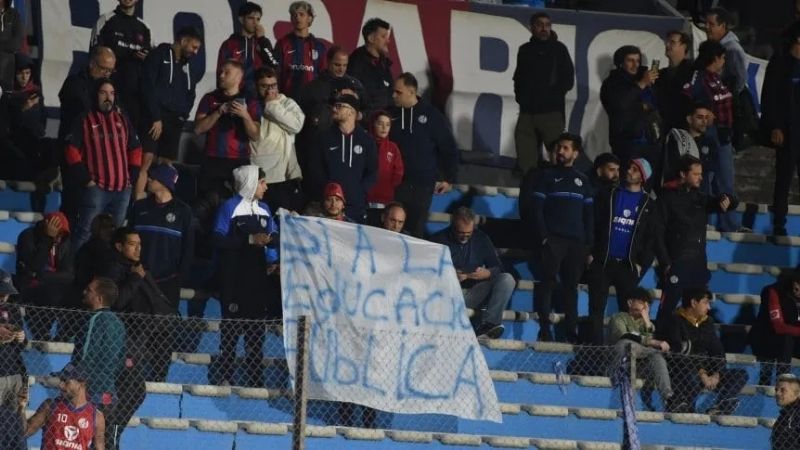 Hinchas “Santos” contra los jugadores