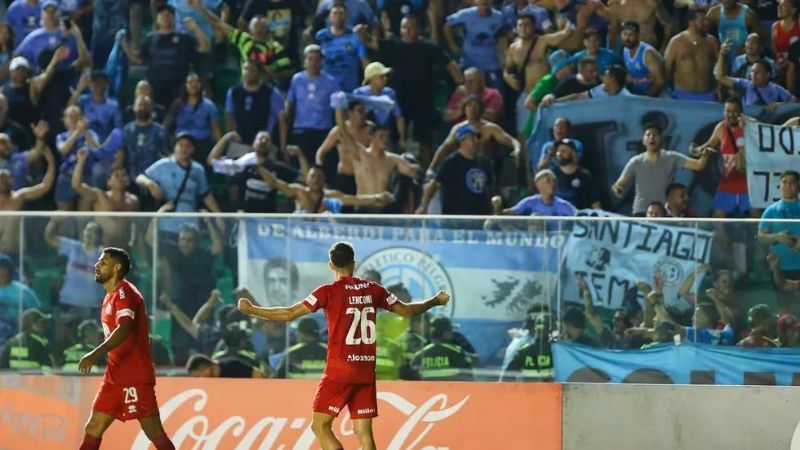 Heroico triunfo de Belgrano, que también lidera su grupo