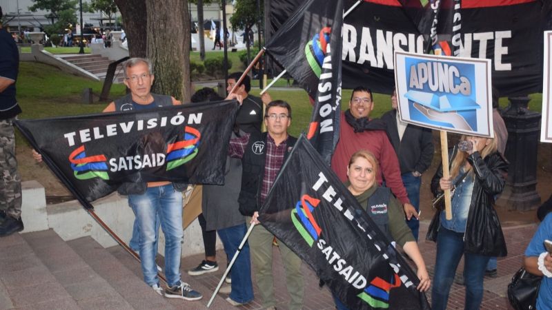 Gran movilización de APUNCA en defensa de la educación pública