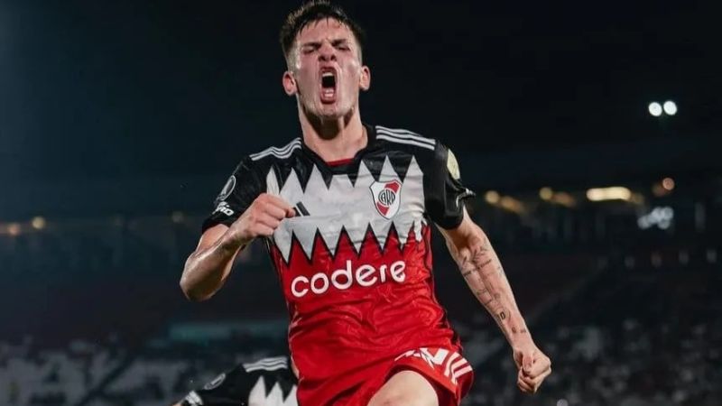 Golazo en la Libertadores y nuevo récord de Mastantuono