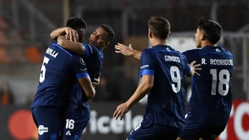 Talleres venció a Cobresal y sigue líder en la Libertadores