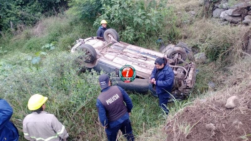 Volcó un vehículo en Los Altos