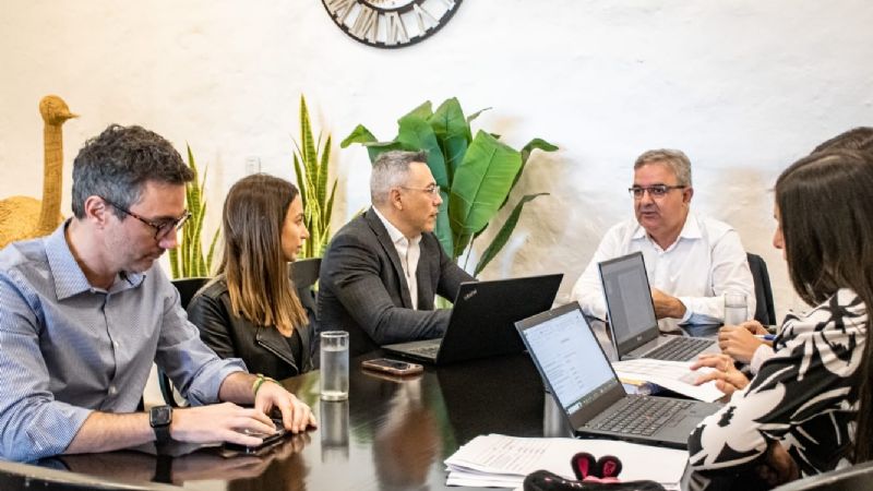 Raúl confirmó incremento para becas provinciales y cobrarán $250.000 en mayo 