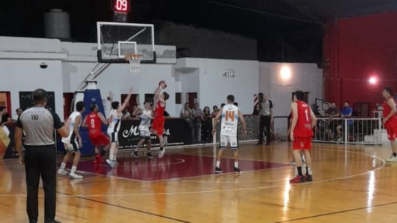 Red Star le ganó el “clásico” a Hindú